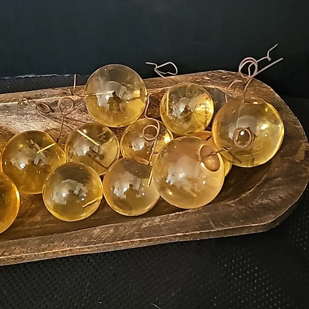 Lucite Grapes - Picture 4 of 6